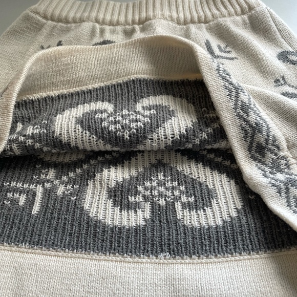 Winter skirt for 7-8 years old - Picture 3 of 5